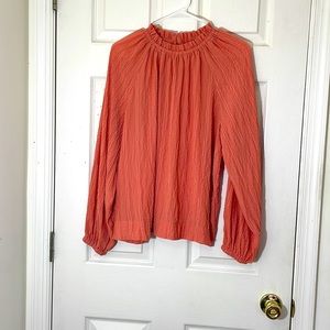 DISCOUNTED SHIPPING TODAY 🔥🔥 Peach Mock Neck Long Sleeve Top Size Large